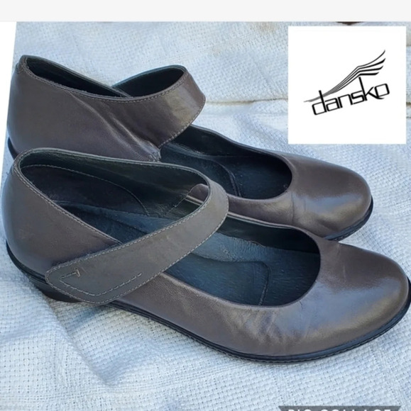 Dansko Mary Jane style clogs 10/40‎ - Picture 1 of 10